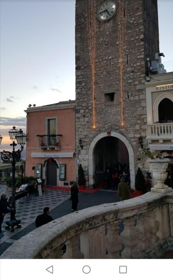 Al Teatro Antico Rooms & House Taormina Exterior photo