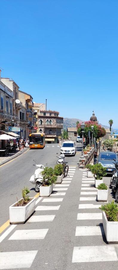 Al Teatro Antico Rooms & House Taormina Exterior photo